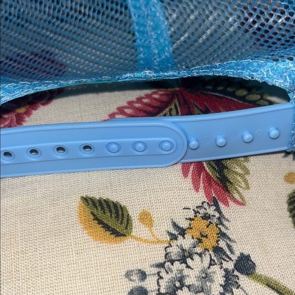 Ed Hardy - Picture 9 of 10